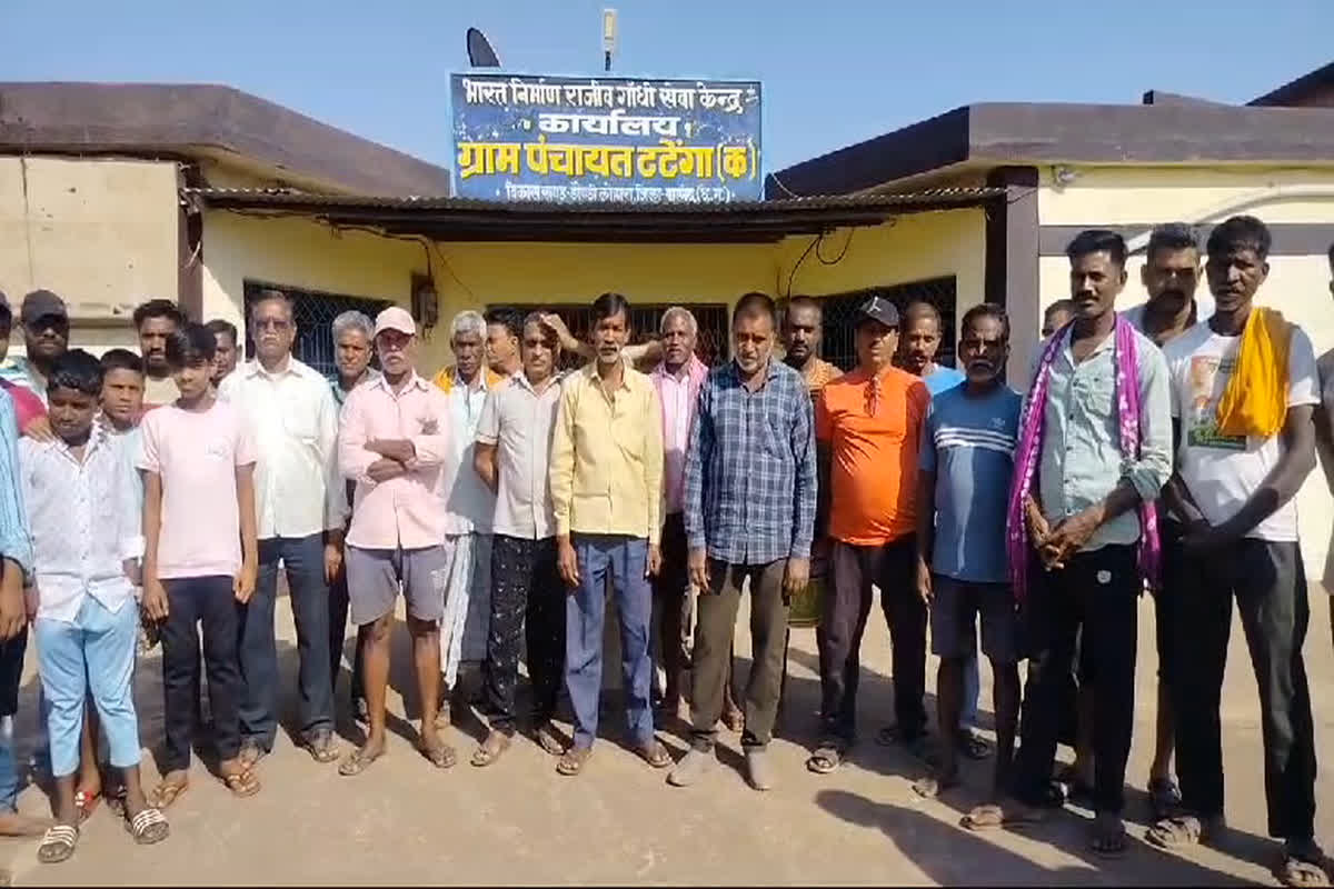 बालोद: टटेंगा गांव के ग्रामीणों ने पंचायत चुनाव का किया बहिष्कार, सूना पड़ा मतदान केंद्र