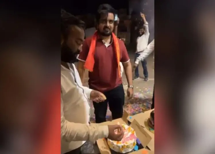 रायपुर महापौर के बेटे का सड़क पर जन्मदिन मनाने का वीडियो वायरल, प्रशासन ने दी सख्त चेतावनी