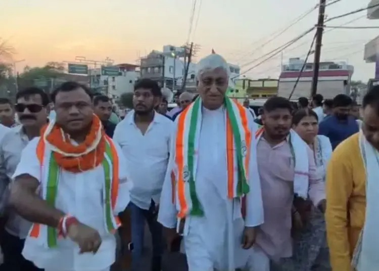 CG News: बिलासपुर में कांग्रेस की ‘स्वास्थ्य न्याय यात्रा’, अपोलो हॉस्पिटल में फर्जी डॉक्टर से मौत के खिलाफ भड़का जनआक्रोश