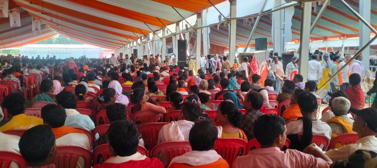 अंबिकापुर में ऐतिहासिक जनसभा: मुख्यमंत्री विष्णु देव साय की अध्यक्षता में पहुंचे केंद्रीय मंत्री शिवराज सिंह चौहान