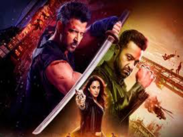 ‘वॉर 2’ का ट्रेलर रिलीज, हाई ऑक्टेन एक्शन और भारी-भरकम स्टार फीस के साथ दर्शकों में बढ़ा क्रेज
