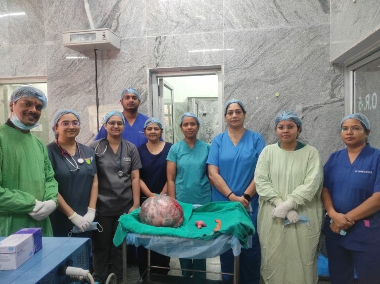 बिलासपुर : सिम्स अस्पताल में सफल सर्जरी, महिला के पेट से निकाला गया 10.660 किलो वजनी ट्यूमर