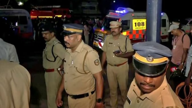 संगीत कार्यक्रम में अव्यवस्था, भारी भीड़ से मची अफरा-तफरी, दम घुटने पर छह लोग अस्पताल पहुंचाए गए