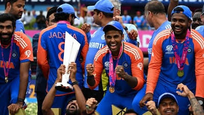T20 World Cup से पहले टीम इंडिया को धोनी के करीबी से मिली ‘वॉर्निंग’, इस खिलाड़ी को बाहर करना पड़ेगा भारी!