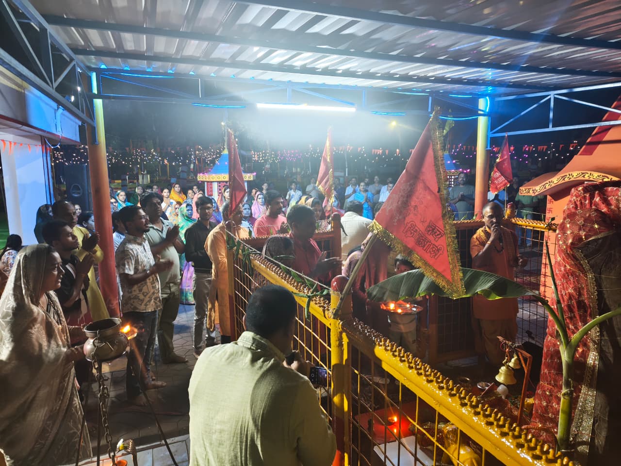 अल्ट्राटेक बैकुंठ में भक्ति का दिव्य महासंगम: 120 जोतों की पावन ज्योति में सजी माता शीतला की महापूजा, पवन कुलकर्णी ने श्रद्धा से किए दर्शन, गूंज उठा पूरा परिसर