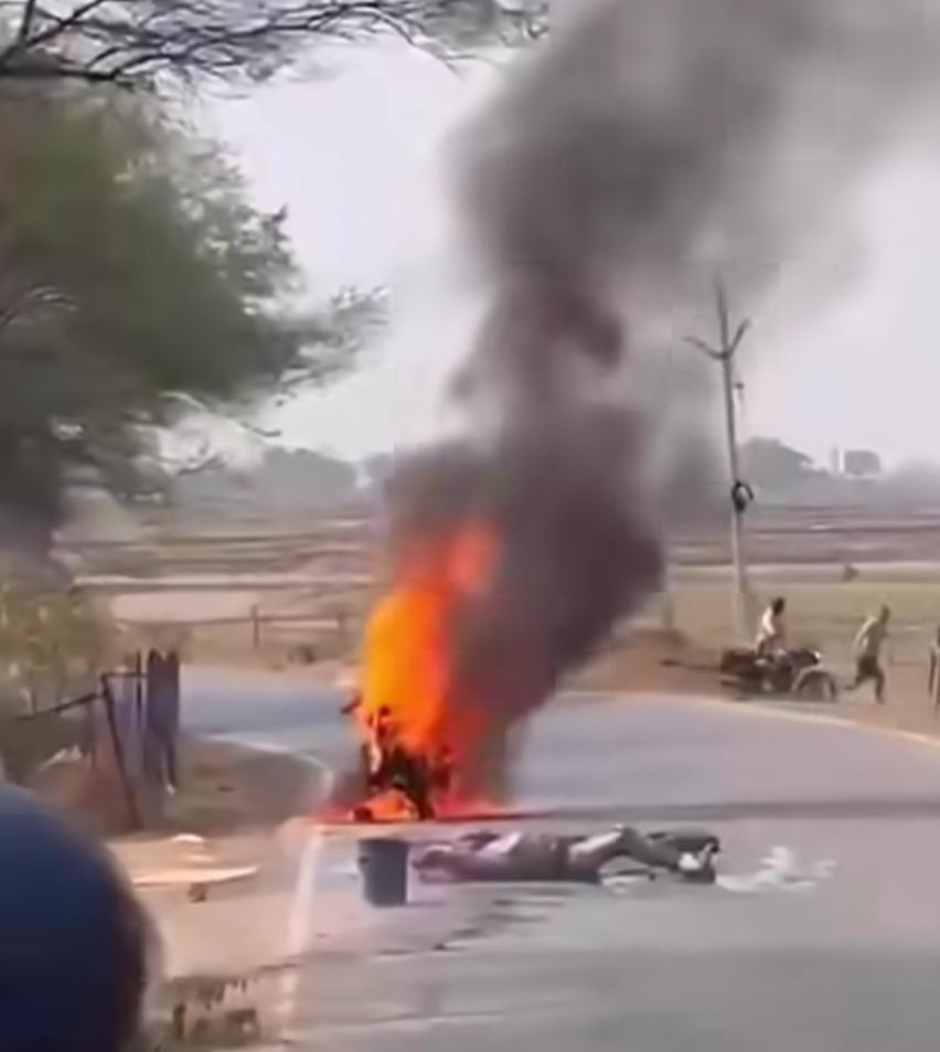 बिलासपुर में सनसनी: युवक ने खुद को आग लगाने की कोशिश, इलाके में मचा हड़कंप