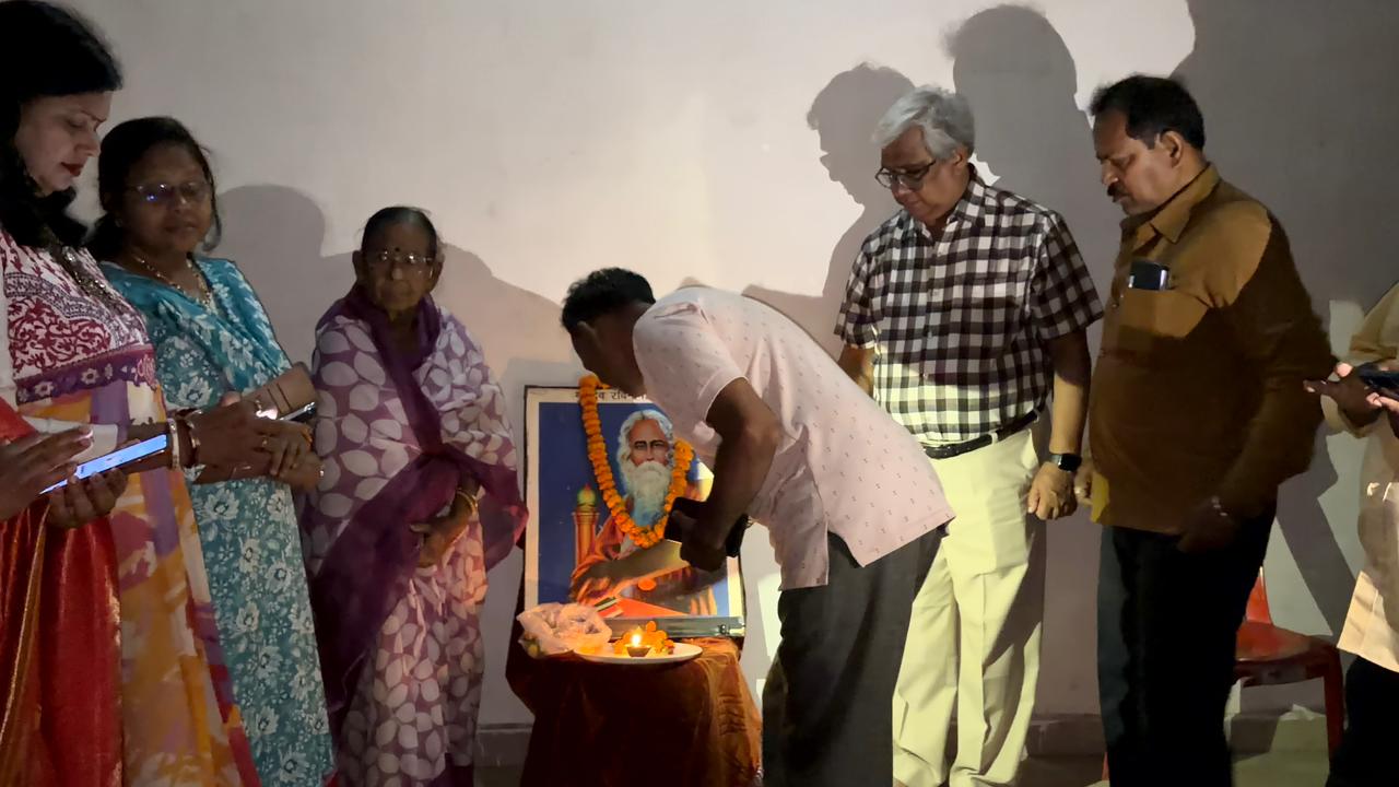 रविंद्र जयंती पर झूम उठा बांग्ला भवन, भारी बारिश के बीच छत्तीसगढ़ बंगाली समाज ने मनाया कविगुरु का जन्मोत्सव