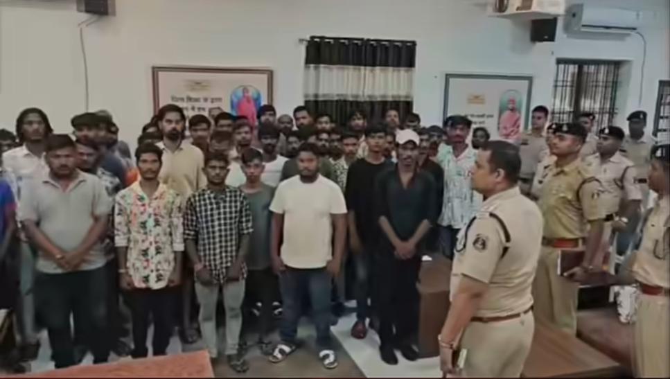 बड़ी खबर | बिलासपुर में अपराधियों पर पुलिस का ‘सर्जिकल स्ट्राइक’, 90 संदिग्ध हिरासत में, 12 जेल, हथियार भी बरामद