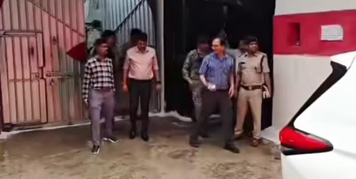 बिलासपुर सेंट्रल जेल में सनसनी: गैसीफायर की धधकती भट्ठी में कूदा आजीवन कारावास का कैदी, मौके पर मौत