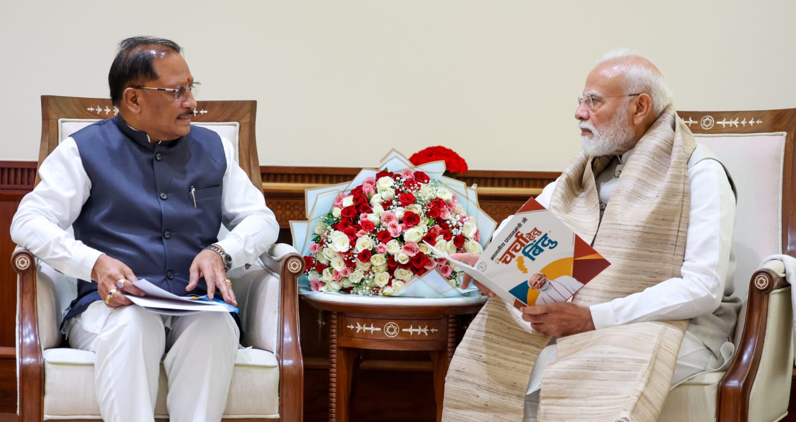 मुख्यमंत्री श्री साय ने प्रधानमंत्री श्री नरेंद्र मोदी के समक्ष रखा बदलते बस्तर का रोडमैप