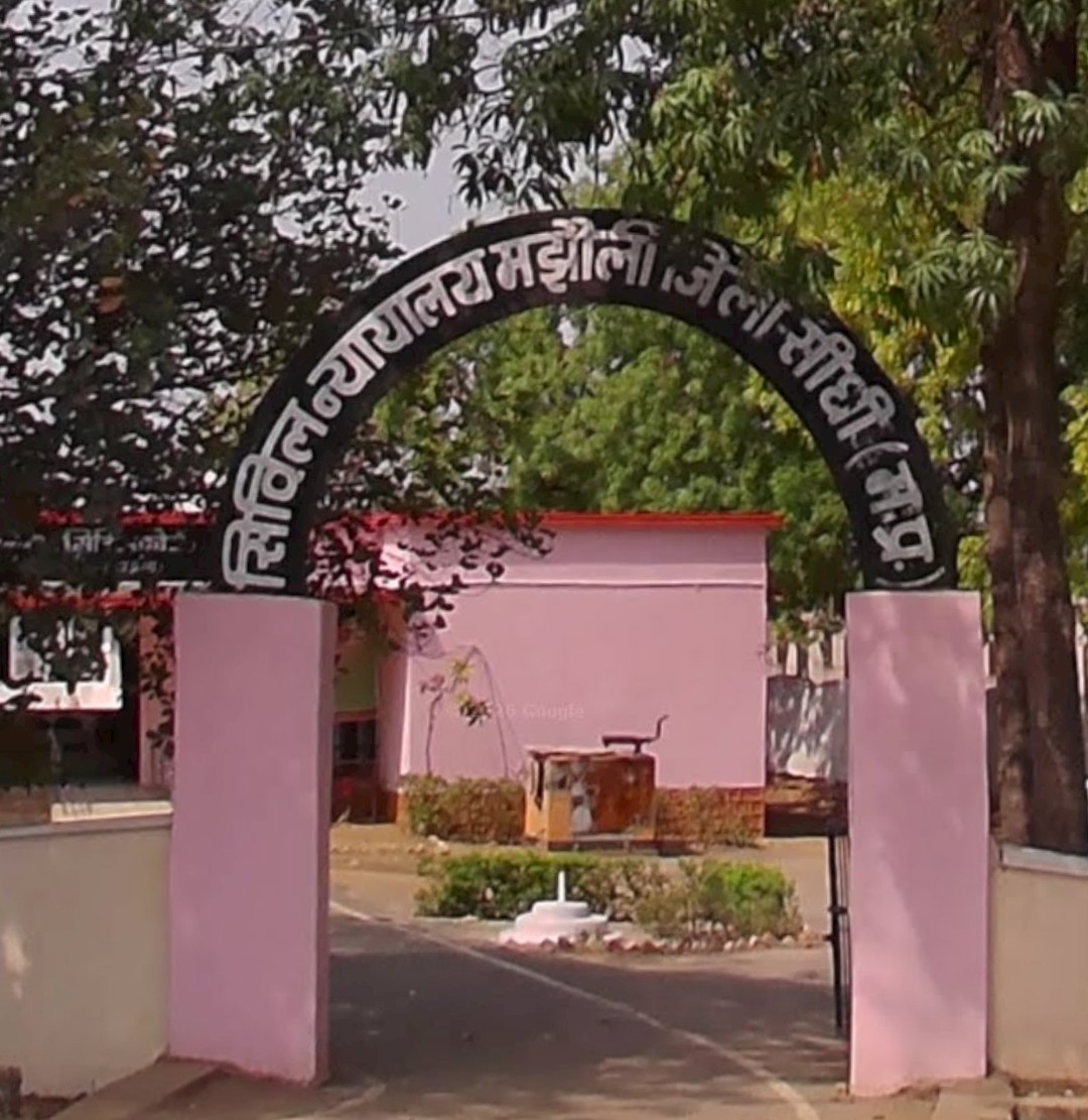 न्यायालय में मामला लंबित, फिर भी गरीब के निर्माणाधीन घर पर चला बुलडोजर; तहसीलदार की कार्रवाई पर उठे गंभीर सवाल