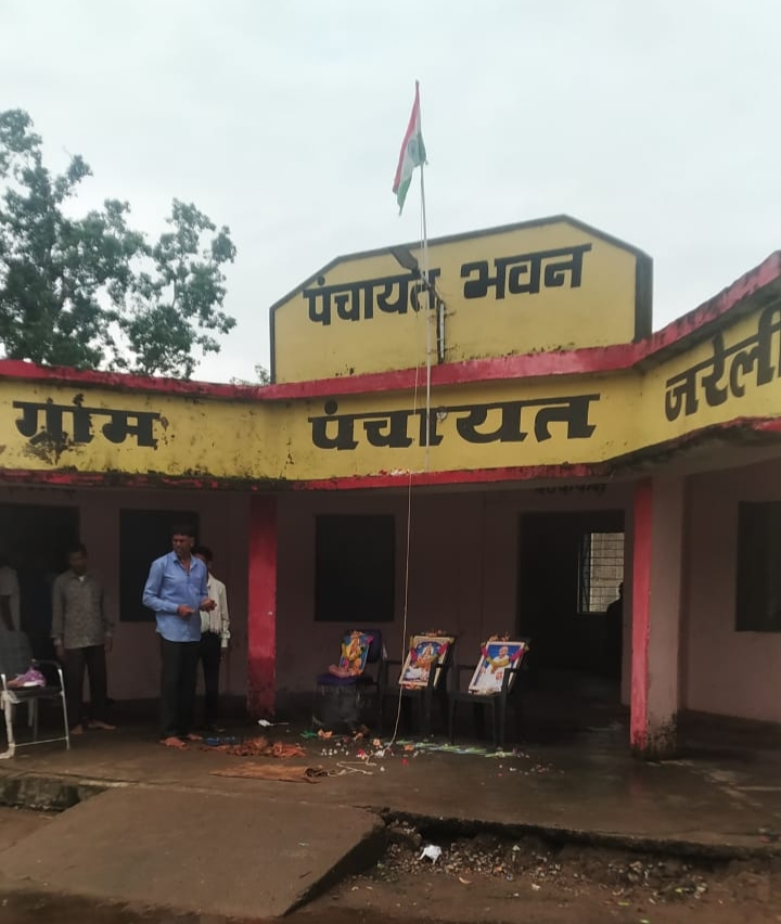 स्वतंत्रता दिवस पर सचिव नदारद, पंचायत के कामकाज पर उठे सवाल
